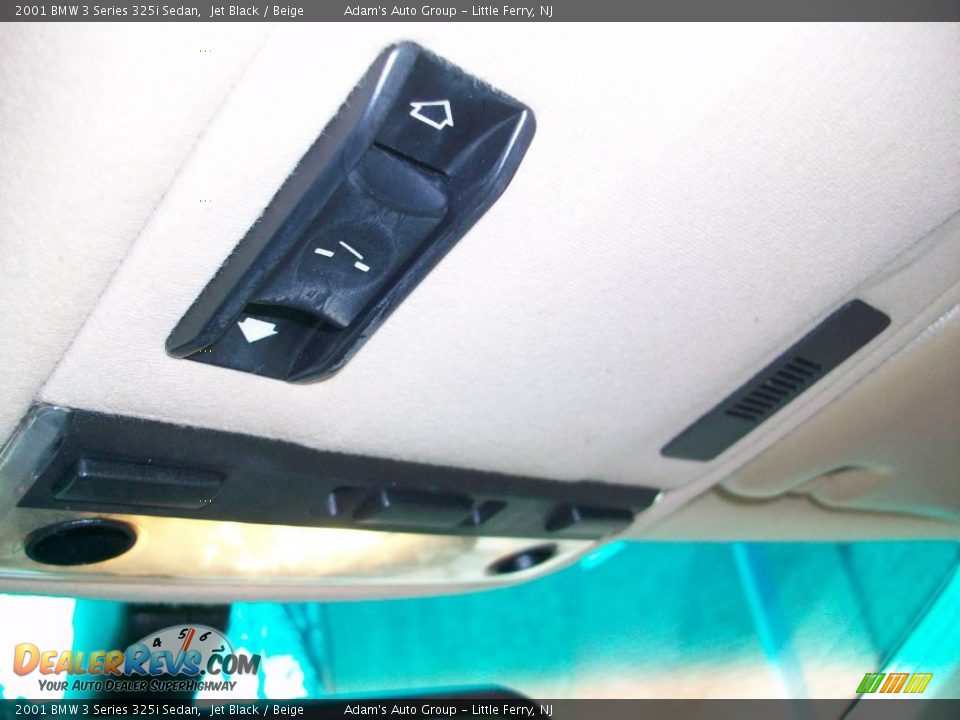 2001 BMW 3 Series 325i Sedan Jet Black / Beige Photo #17