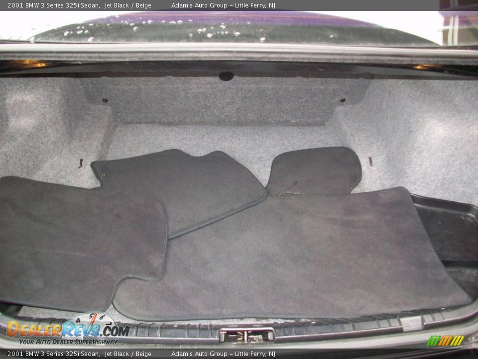 2001 BMW 3 Series 325i Sedan Jet Black / Beige Photo #31