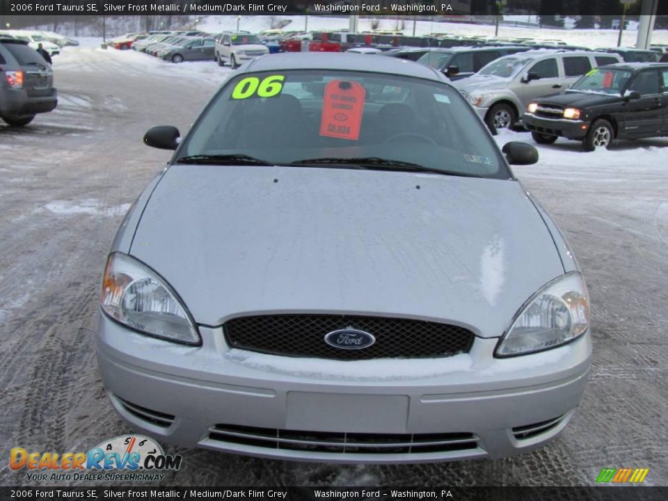 2006 Ford Taurus SE Silver Frost Metallic / Medium/Dark Flint Grey Photo #3