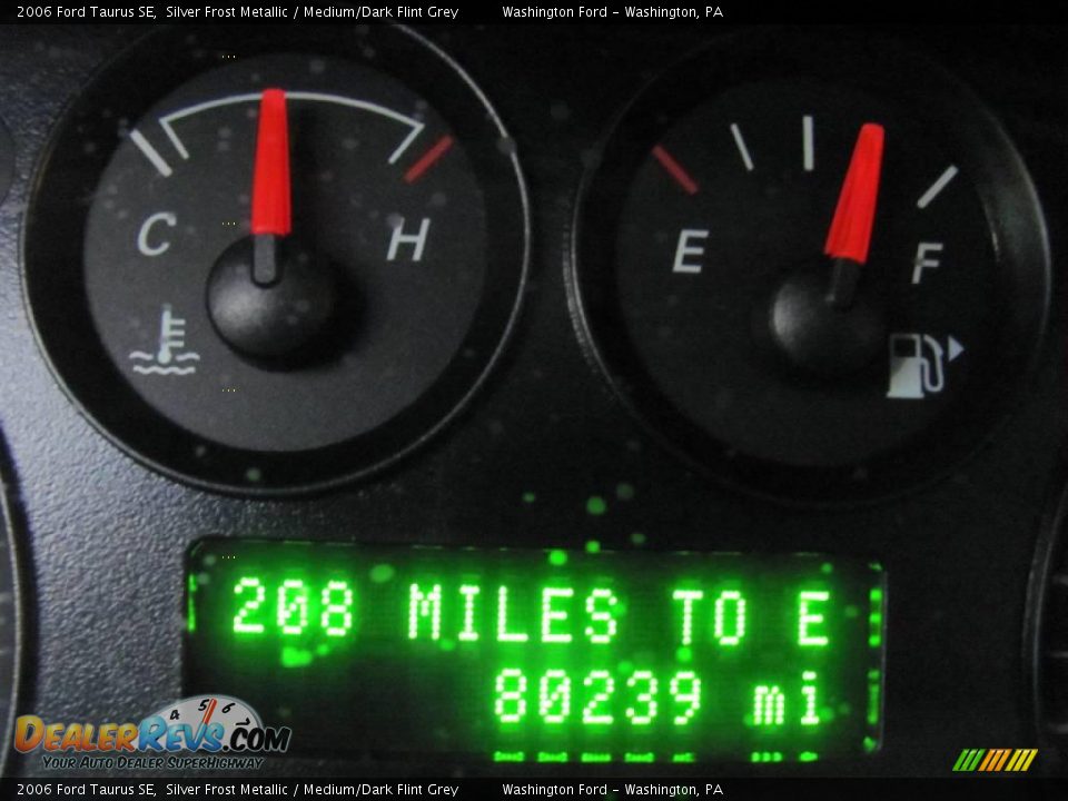 2006 Ford Taurus SE Silver Frost Metallic / Medium/Dark Flint Grey Photo #20