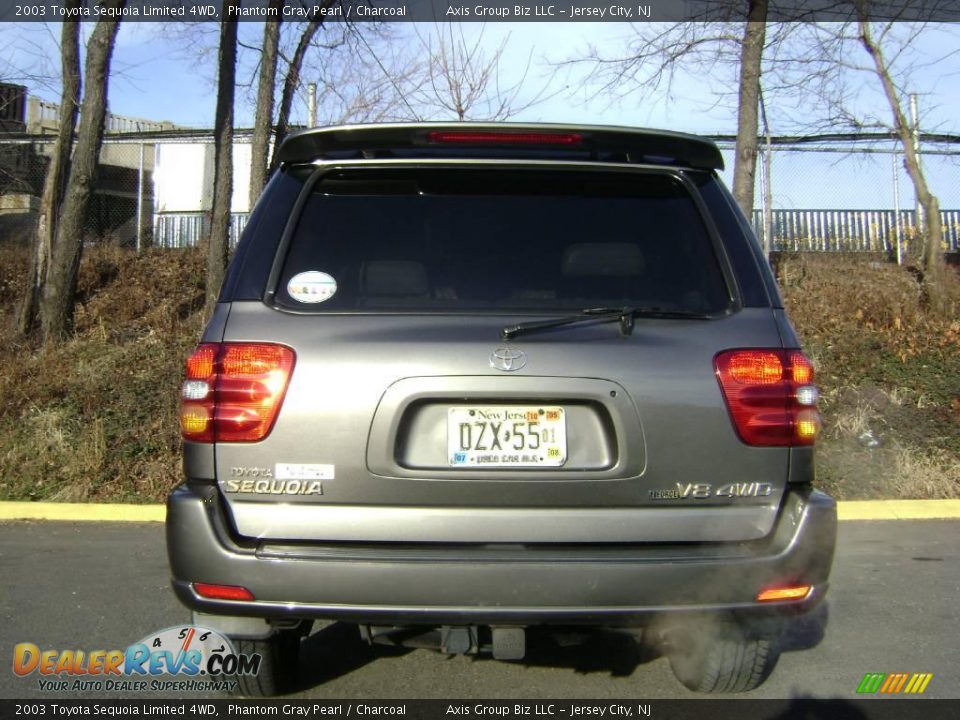 2003 Toyota Sequoia Limited 4WD Phantom Gray Pearl / Charcoal Photo #9