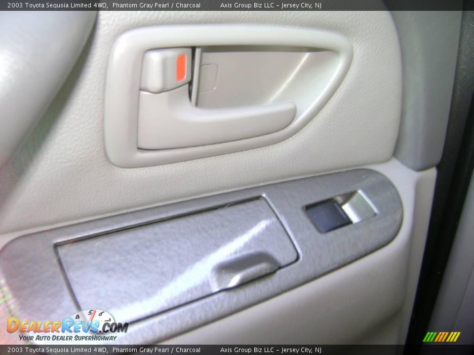 2003 Toyota Sequoia Limited 4WD Phantom Gray Pearl / Charcoal Photo #29