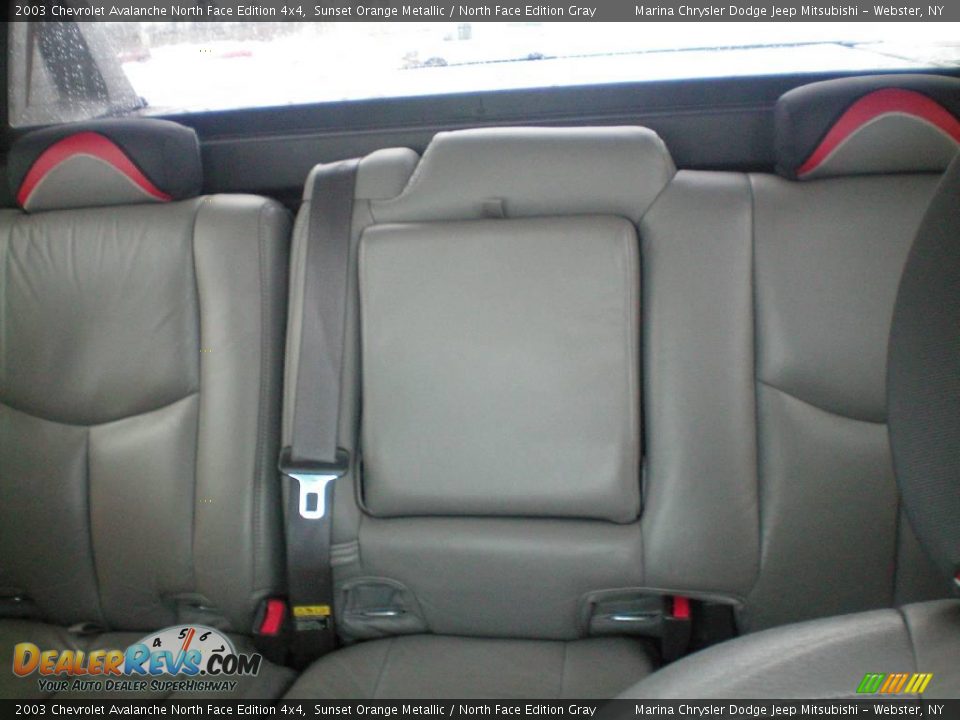 2003 Chevrolet Avalanche North Face Edition 4x4 Sunset Orange Metallic / North Face Edition Gray Photo #19