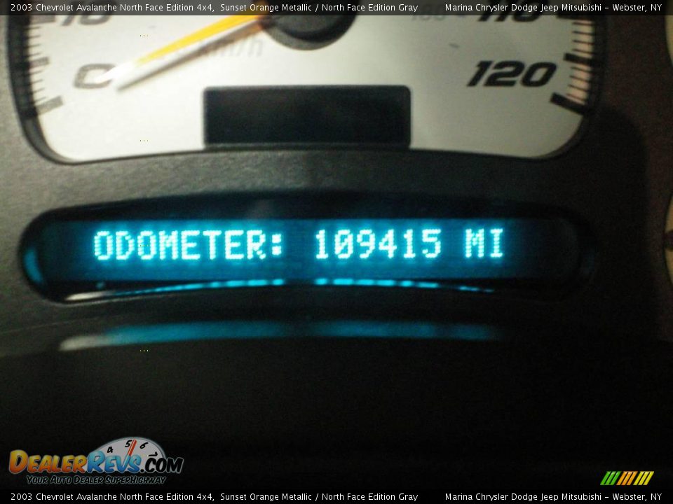 2003 Chevrolet Avalanche North Face Edition 4x4 Sunset Orange Metallic / North Face Edition Gray Photo #30
