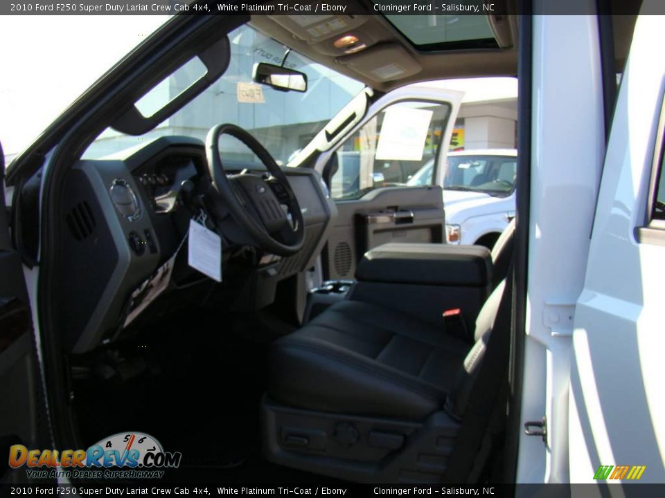 2010 Ford F250 Super Duty Lariat Crew Cab 4x4 White Platinum Tri-Coat / Ebony Photo #11