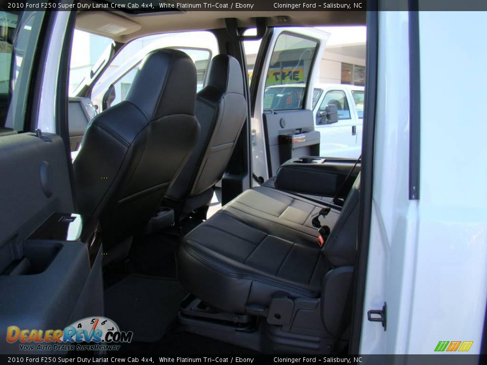 2010 Ford F250 Super Duty Lariat Crew Cab 4x4 White Platinum Tri-Coat / Ebony Photo #12