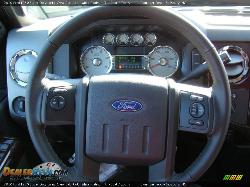 2010 Ford F250 Super Duty Lariat Crew Cab 4x4 White Platinum Tri-Coat / Ebony Photo #28