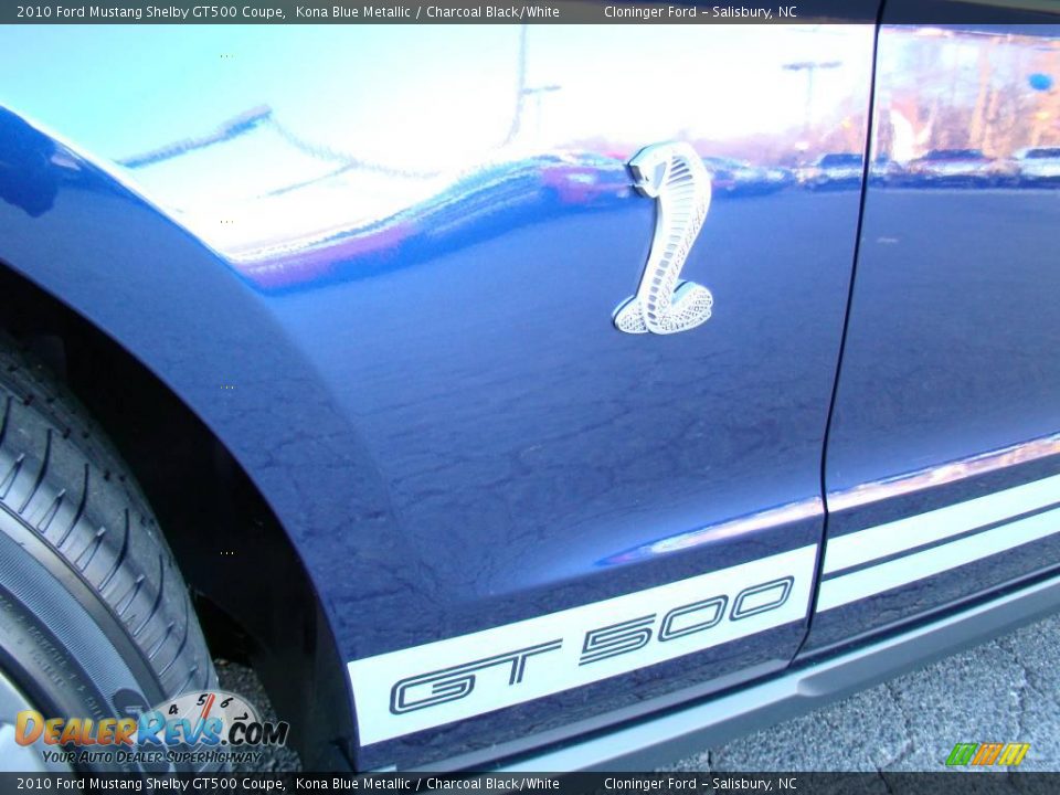 2010 Ford Mustang Shelby GT500 Coupe Kona Blue Metallic / Charcoal Black/White Photo #15