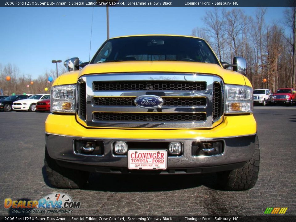 2006 Ford F250 Super Duty Amarillo Special Edition Crew Cab 4x4 Screaming Yellow / Black Photo #7