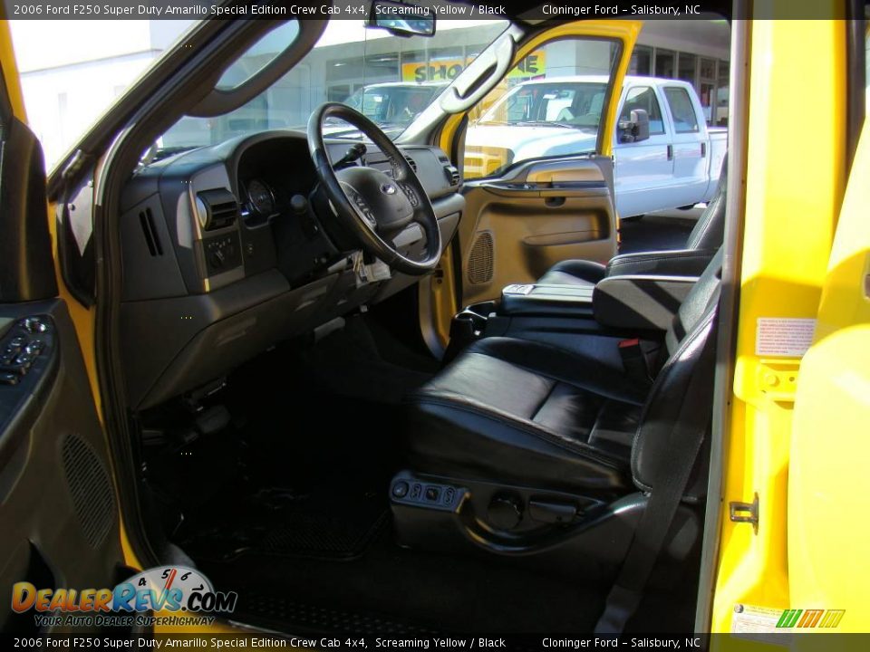 2006 Ford F250 Super Duty Amarillo Special Edition Crew Cab 4x4 Screaming Yellow / Black Photo #8