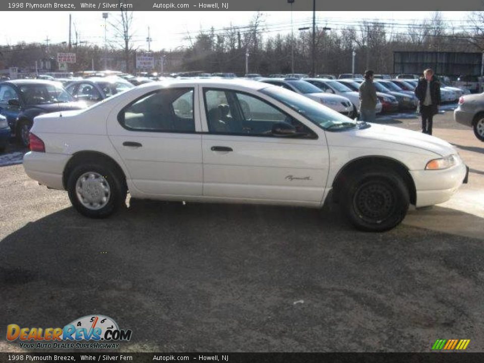 1998 Plymouth Breeze White / Silver Fern Photo #4