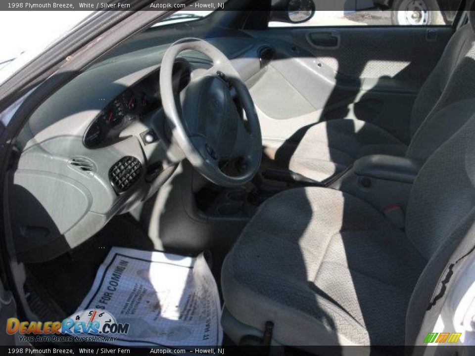 1998 Plymouth Breeze White / Silver Fern Photo #9