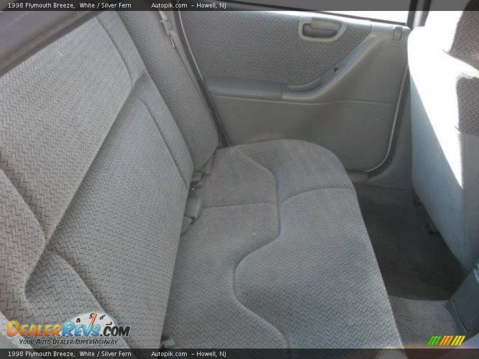 1998 Plymouth Breeze White / Silver Fern Photo #11