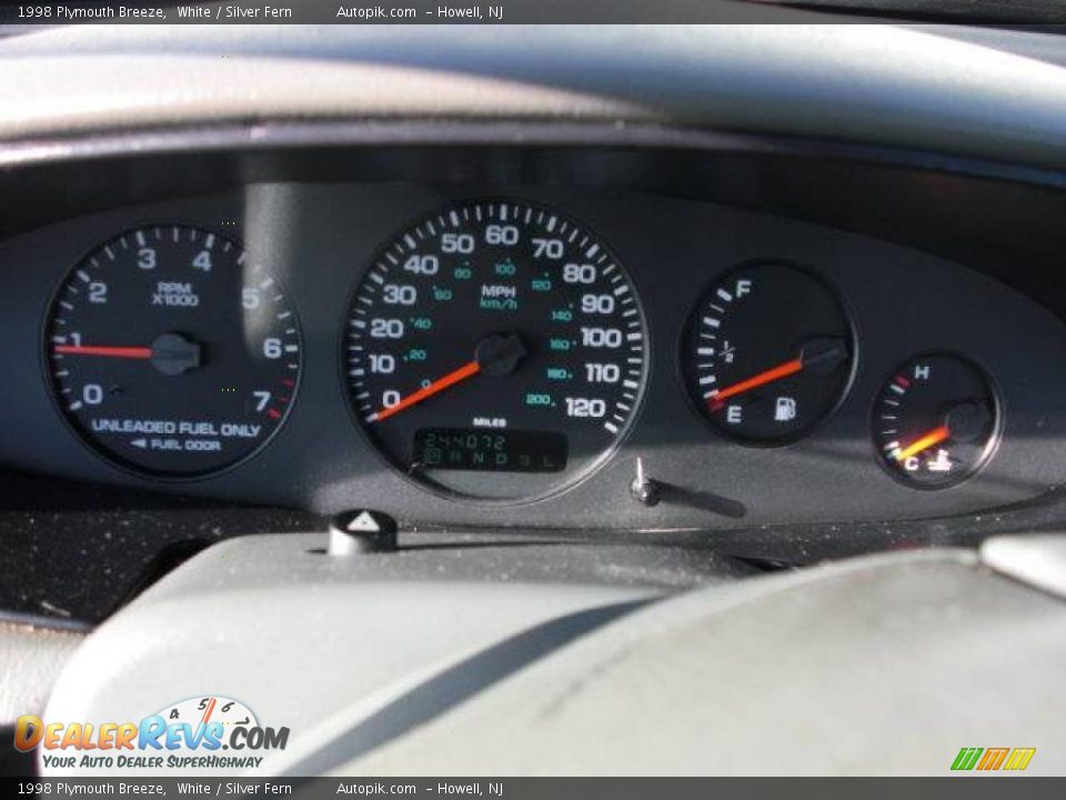 1998 Plymouth Breeze White / Silver Fern Photo #14