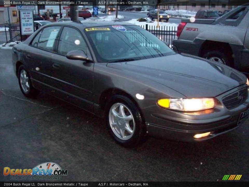 2004 Buick Regal LS Dark Bronzemist Metallic / Taupe Photo #8