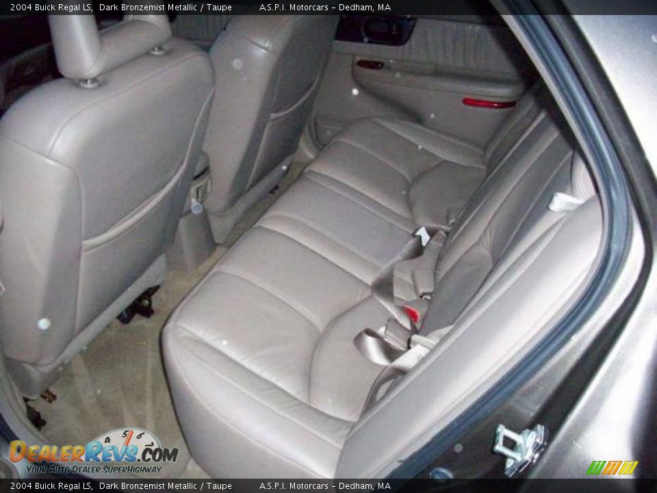 2004 Buick Regal LS Dark Bronzemist Metallic / Taupe Photo #11