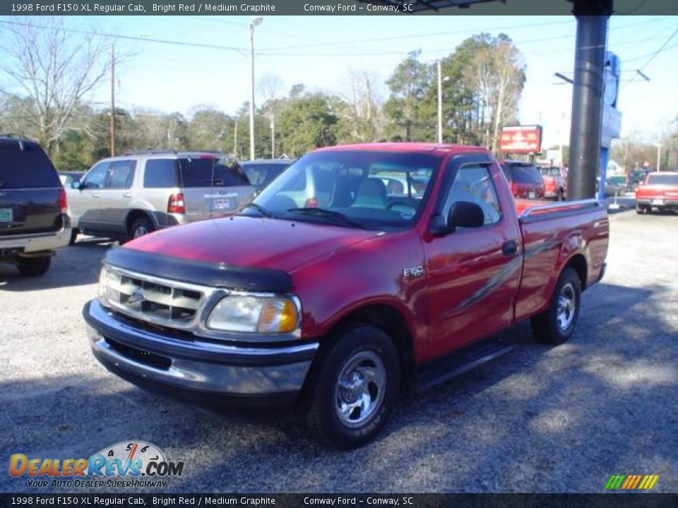 1998 Ford F150 XL Regular Cab Bright Red / Medium Graphite Photo #1