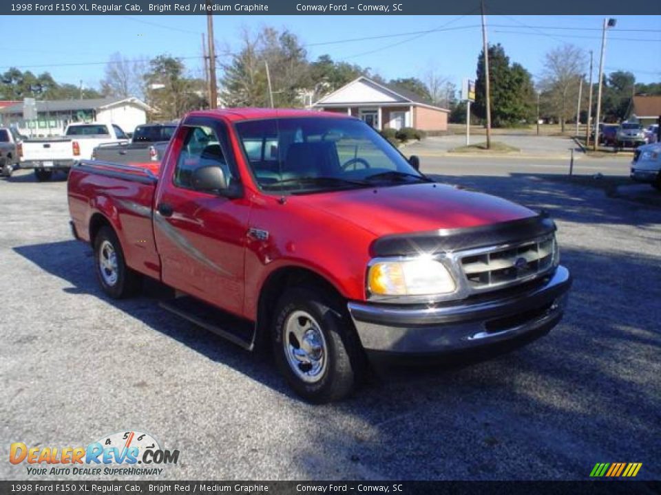 1998 Ford F150 XL Regular Cab Bright Red / Medium Graphite Photo #3