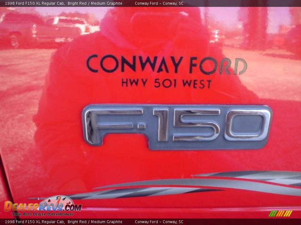 1998 Ford F150 XL Regular Cab Bright Red / Medium Graphite Photo #14