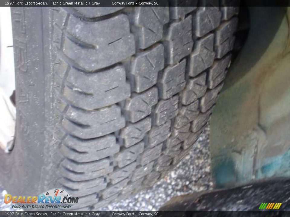 1997 Ford Escort Sedan Pacific Green Metallic / Gray Photo #10