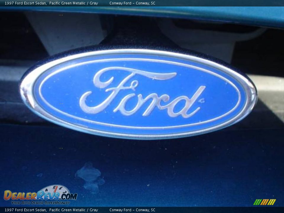 1997 Ford Escort Sedan Pacific Green Metallic / Gray Photo #12