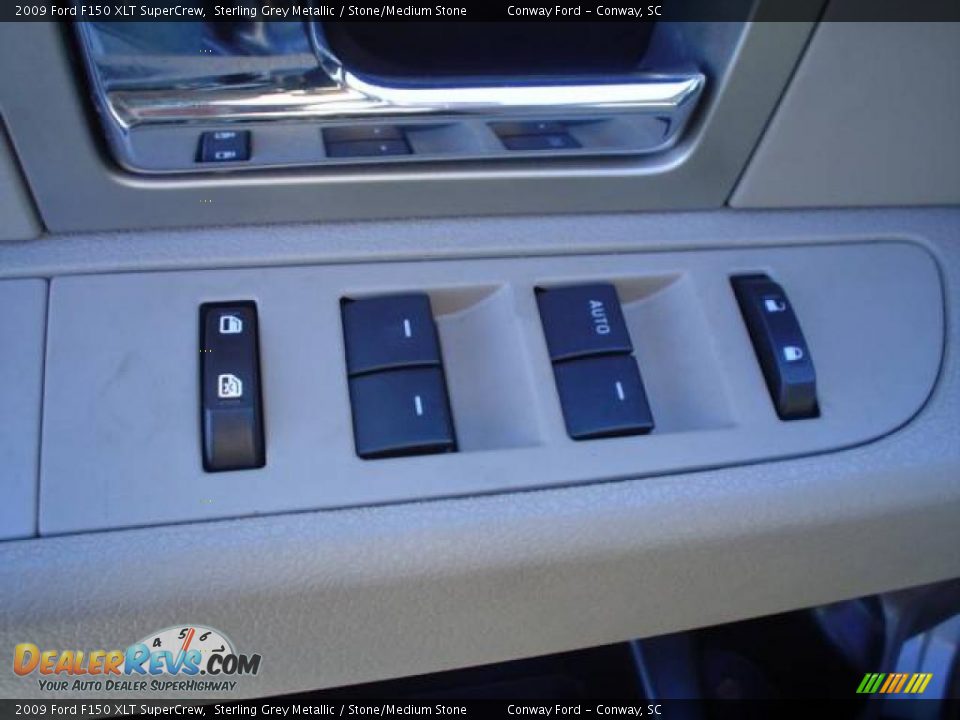2009 Ford F150 XLT SuperCrew Sterling Grey Metallic / Stone/Medium Stone Photo #22
