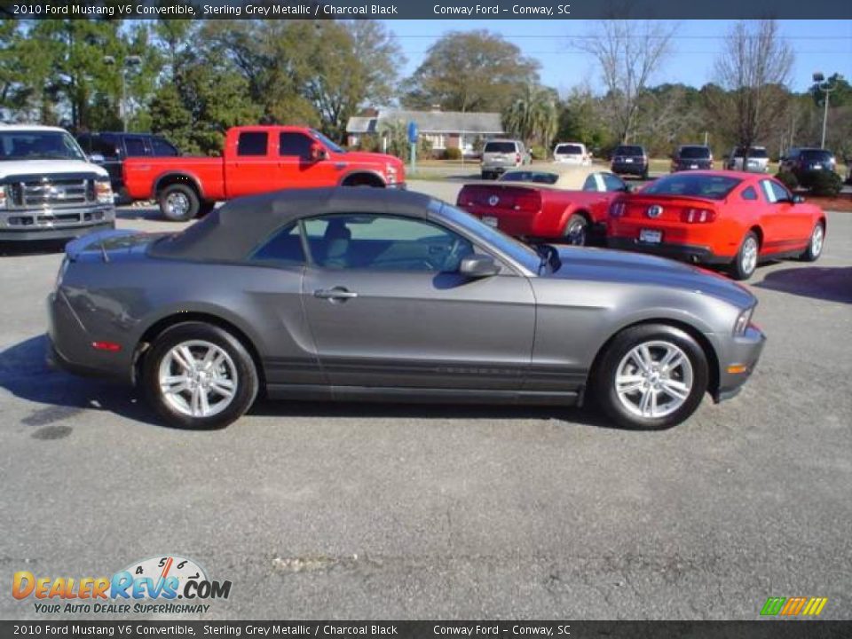 2010 Ford Mustang V6 Convertible Sterling Grey Metallic / Charcoal Black Photo #4