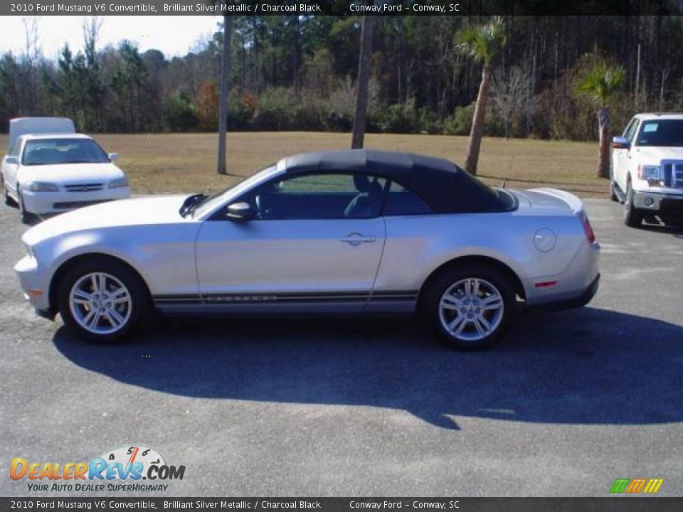 2010 Ford Mustang V6 Convertible Brilliant Silver Metallic / Charcoal Black Photo #8