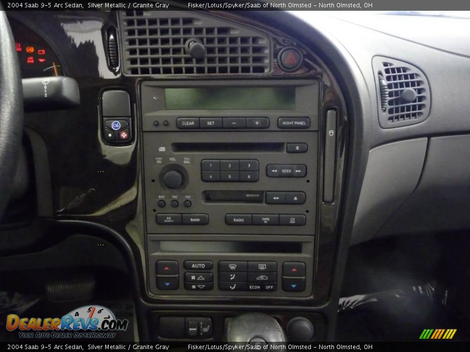 2004 Saab 9-5 Arc Sedan Silver Metallic / Granite Gray Photo #13