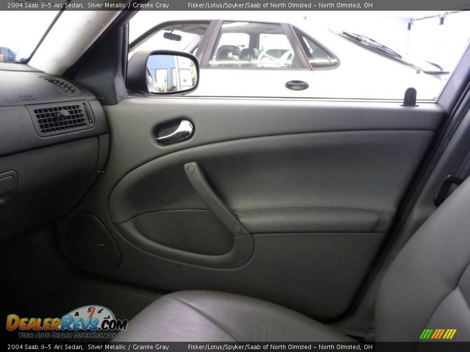 2004 Saab 9-5 Arc Sedan Silver Metallic / Granite Gray Photo #15