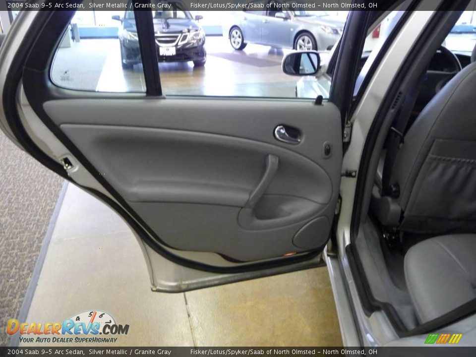 2004 Saab 9-5 Arc Sedan Silver Metallic / Granite Gray Photo #16