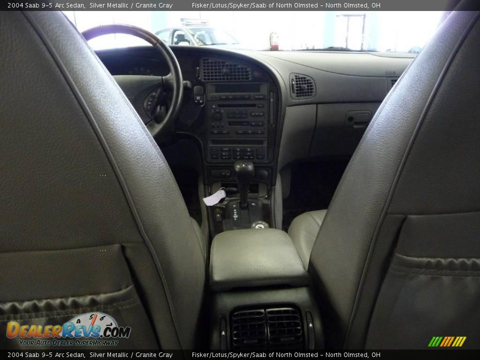 2004 Saab 9-5 Arc Sedan Silver Metallic / Granite Gray Photo #21