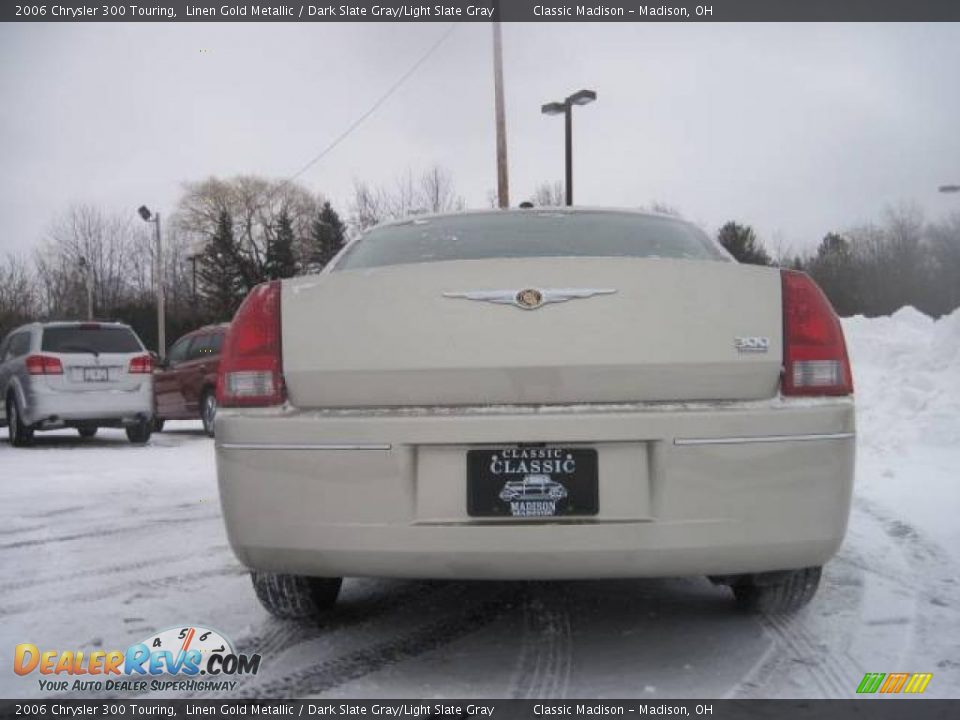 2006 Chrysler 300 Touring Linen Gold Metallic / Dark Slate Gray/Light Slate Gray Photo #5