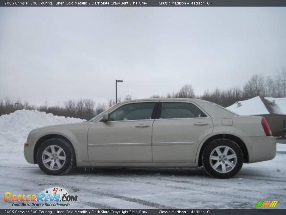 2006 Chrysler 300 Touring Linen Gold Metallic / Dark Slate Gray/Light Slate Gray Photo #6