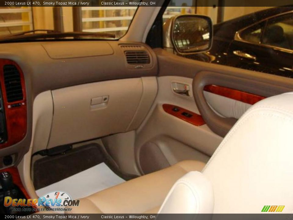 2000 Lexus LX 470 Smoky Topaz Mica / Ivory Photo #17