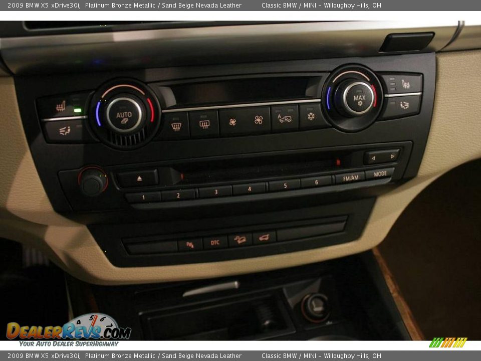 2009 BMW X5 xDrive30i Platinum Bronze Metallic / Sand Beige Nevada Leather Photo #18