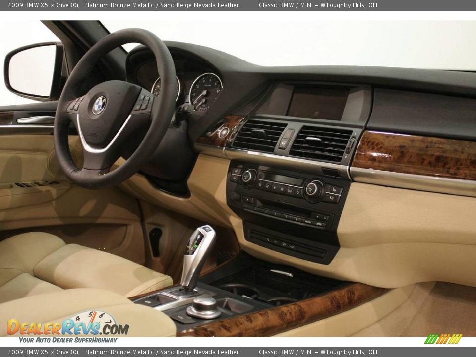 2009 BMW X5 xDrive30i Platinum Bronze Metallic / Sand Beige Nevada Leather Photo #20