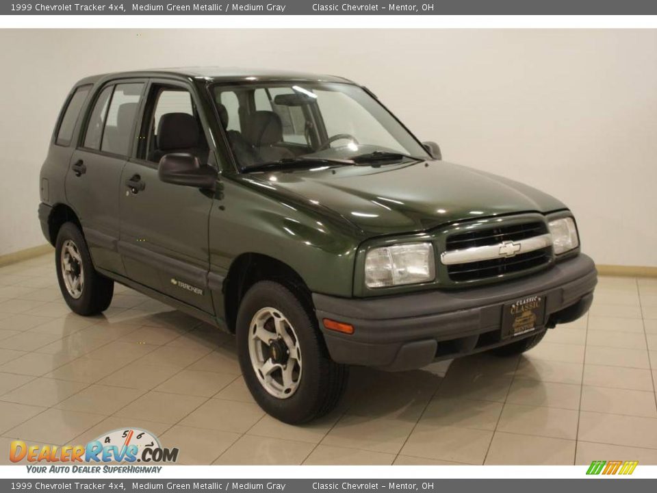 1999 Chevrolet Tracker 4x4 Medium Green Metallic / Medium Gray Photo #1