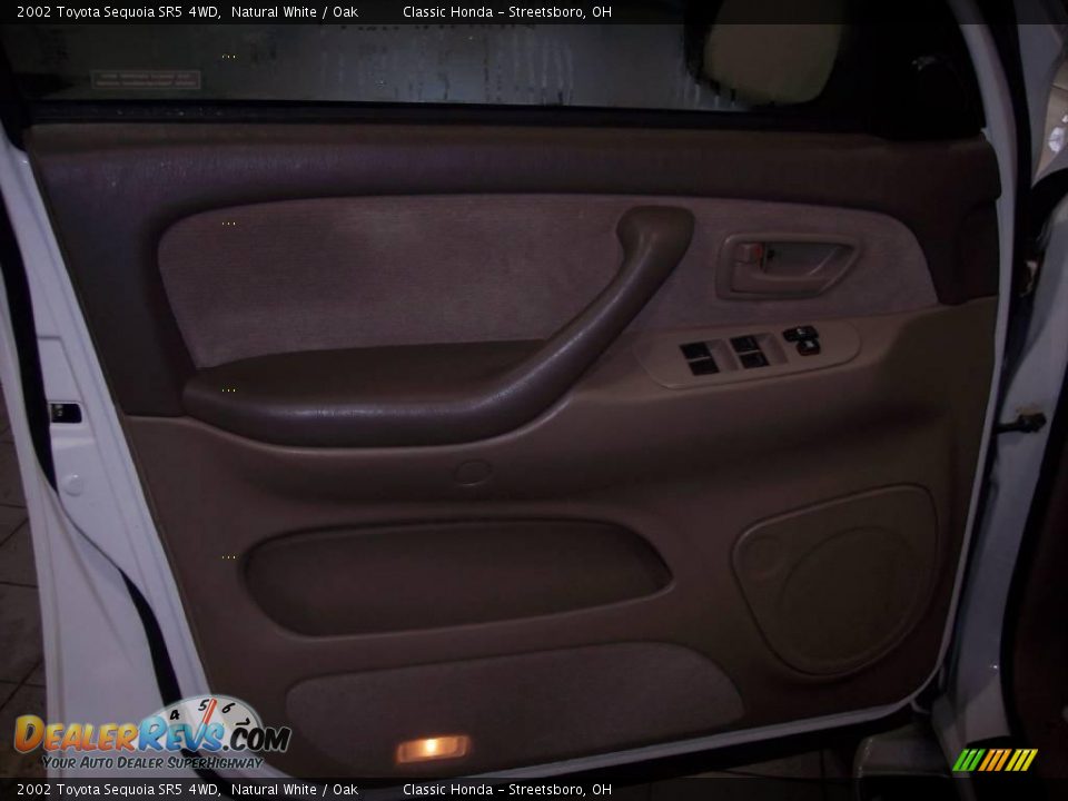 2002 Toyota Sequoia SR5 4WD Natural White / Oak Photo #12
