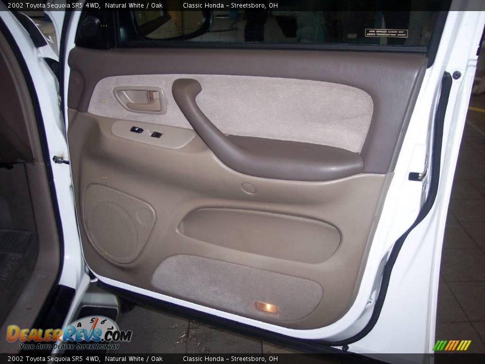 2002 Toyota Sequoia SR5 4WD Natural White / Oak Photo #23