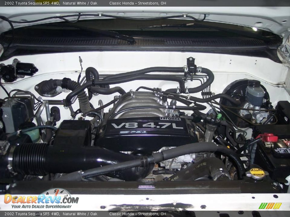 2002 Toyota Sequoia SR5 4WD Natural White / Oak Photo #25