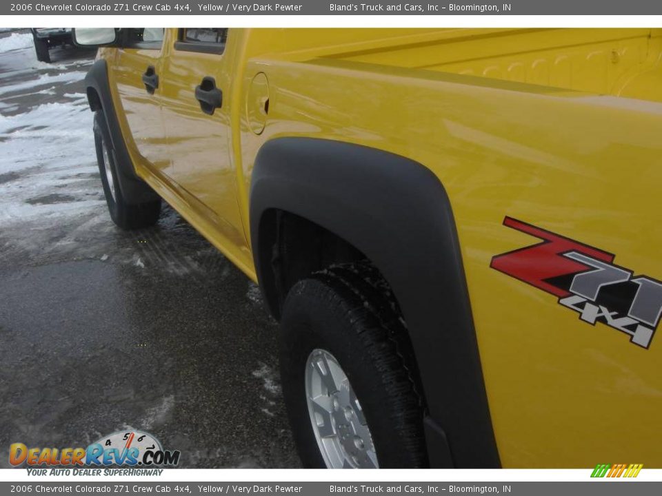 2006 Chevrolet Colorado Z71 Crew Cab 4x4 Yellow / Very Dark Pewter Photo #17