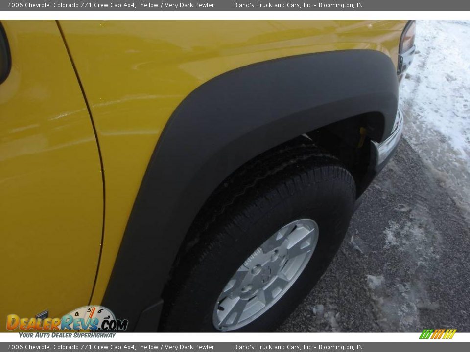 2006 Chevrolet Colorado Z71 Crew Cab 4x4 Yellow / Very Dark Pewter Photo #25