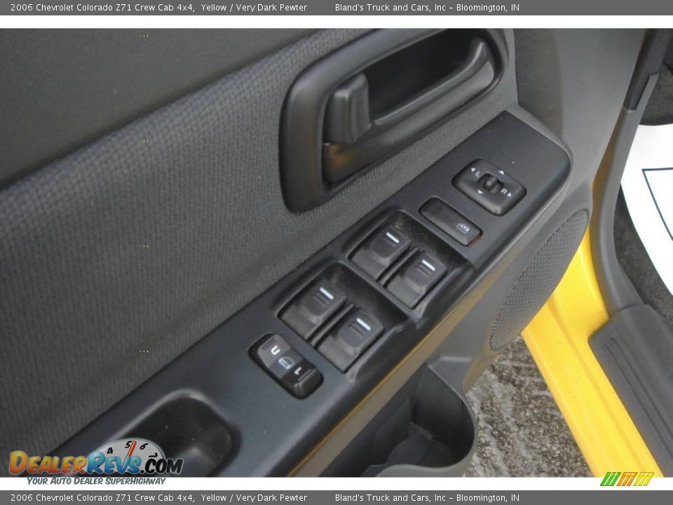 2006 Chevrolet Colorado Z71 Crew Cab 4x4 Yellow / Very Dark Pewter Photo #27