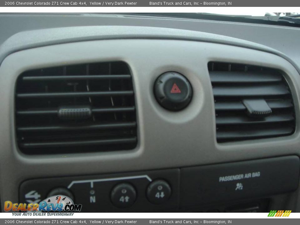 2006 Chevrolet Colorado Z71 Crew Cab 4x4 Yellow / Very Dark Pewter Photo #29