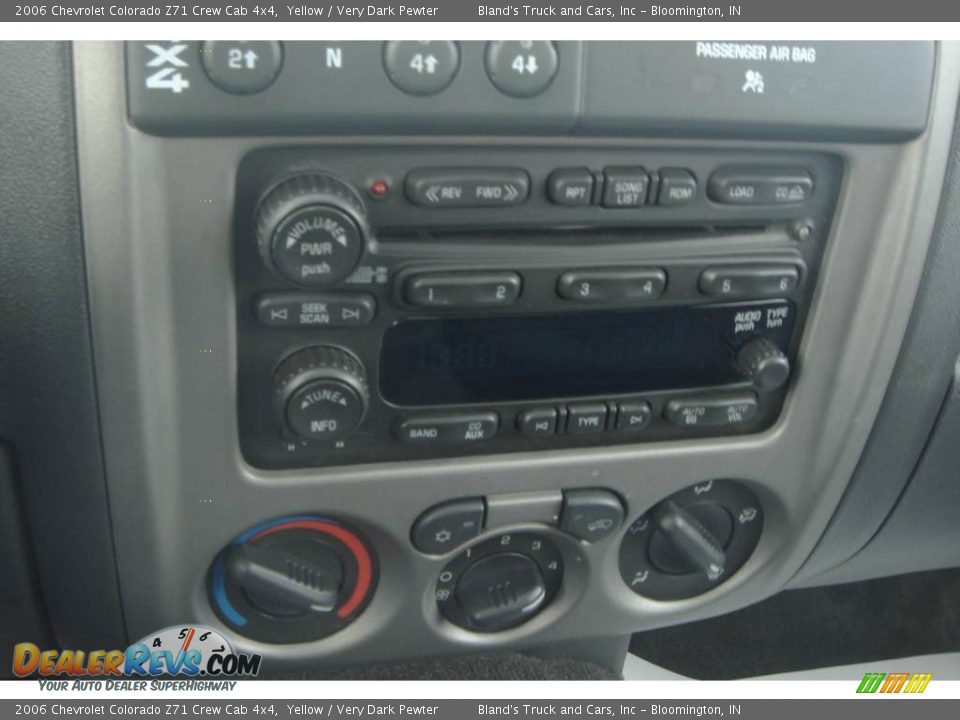 2006 Chevrolet Colorado Z71 Crew Cab 4x4 Yellow / Very Dark Pewter Photo #30