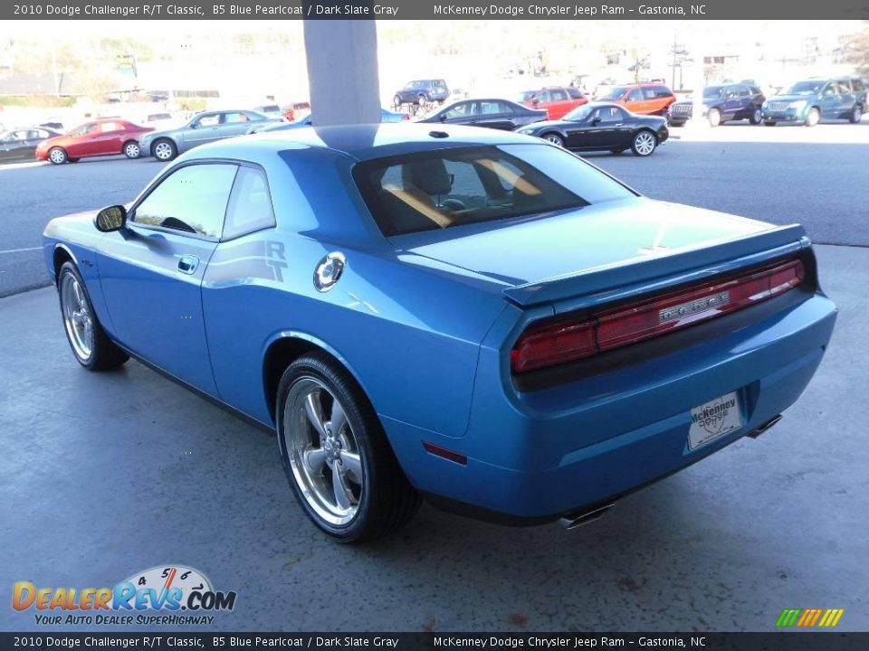 2010 Dodge Challenger R/T Classic B5 Blue Pearlcoat / Dark Slate Gray Photo #2