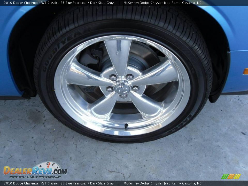 2010 Dodge Challenger R/T Classic B5 Blue Pearlcoat / Dark Slate Gray Photo #17