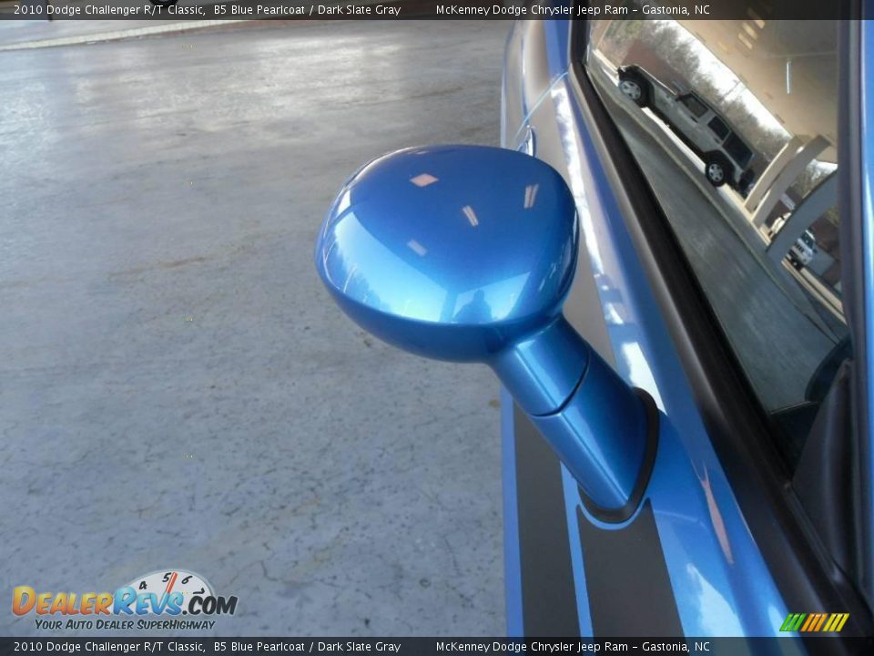 2010 Dodge Challenger R/T Classic B5 Blue Pearlcoat / Dark Slate Gray Photo #18