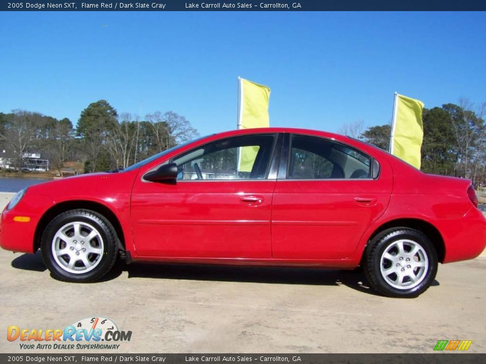 2005 Dodge Neon SXT Flame Red / Dark Slate Gray Photo #4